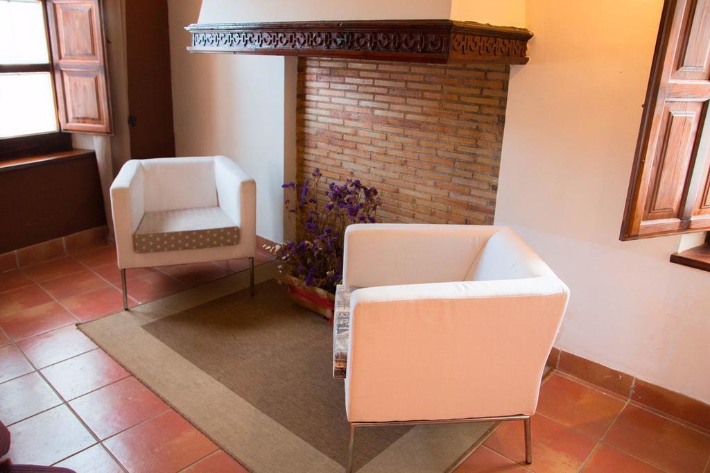 Hôtel Hospederia Virgen De La Fuente à Peñarroya de Tastavins Extérieur photo