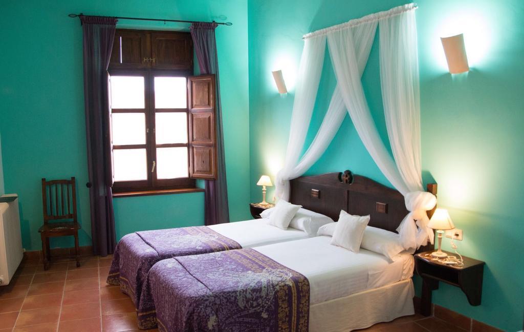 Hôtel Hospederia Virgen De La Fuente à Peñarroya de Tastavins Extérieur photo