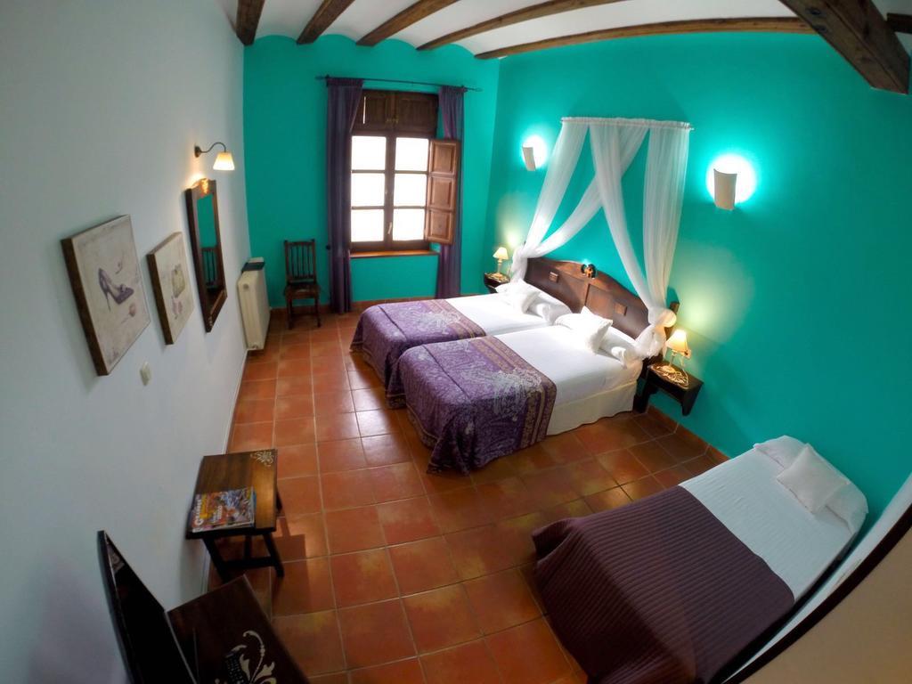 Hôtel Hospederia Virgen De La Fuente à Peñarroya de Tastavins Extérieur photo